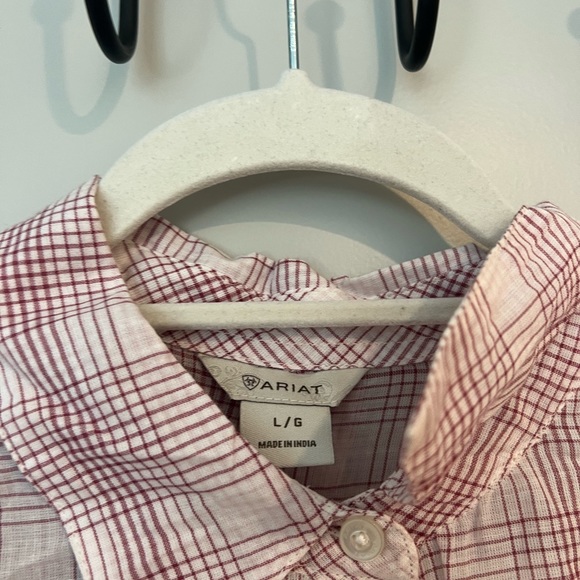 Ariat button up - Picture 2 of 4